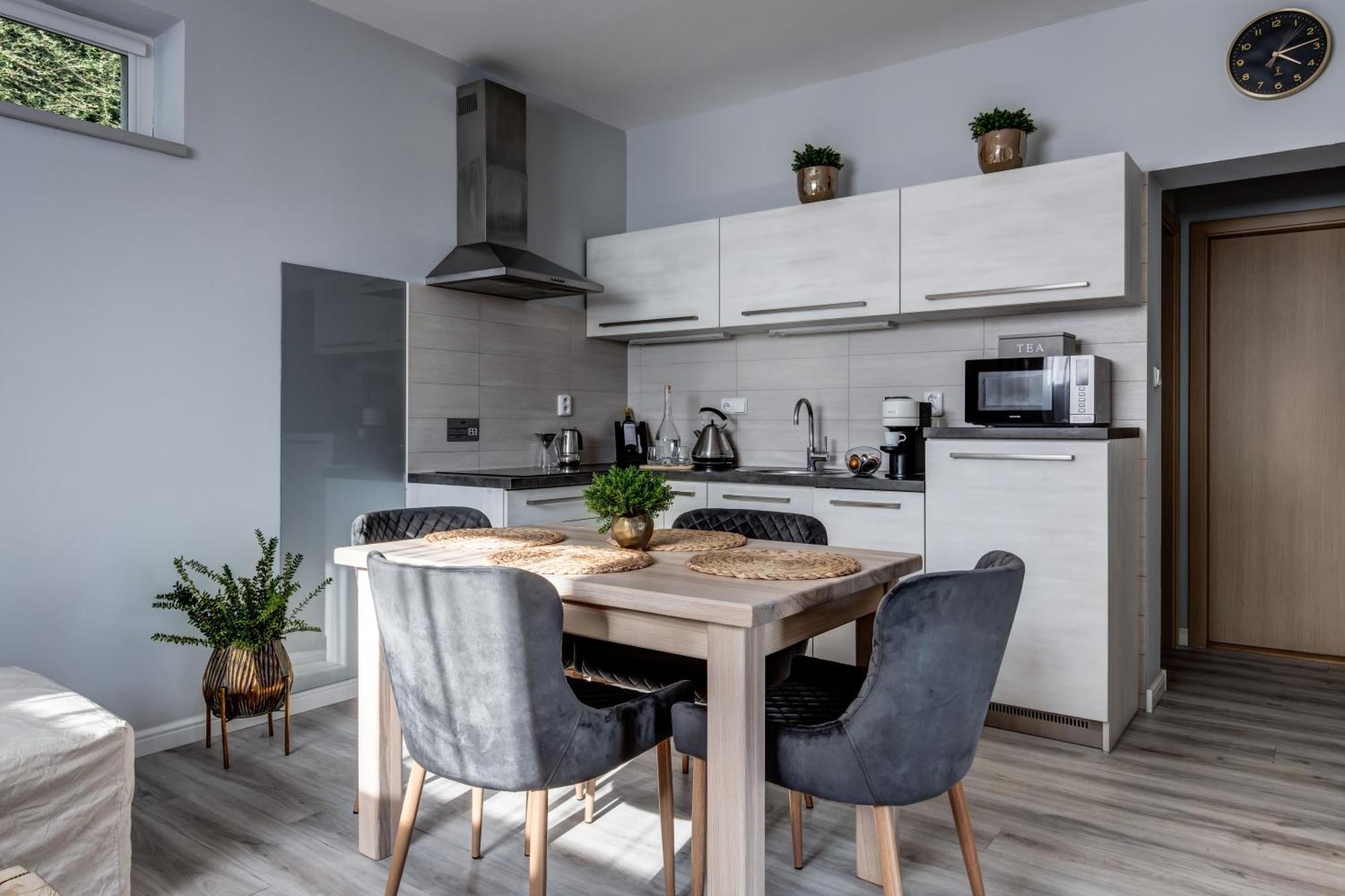 Wellness Apartmany Cesky Raj & Biokolna Lomnice nad Popelkou Buitenkant foto